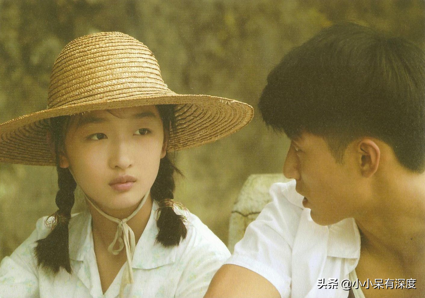 周冬雨简介(她和一位男友、三位绯闻男友的瓜,周冬雨的婚恋困局)