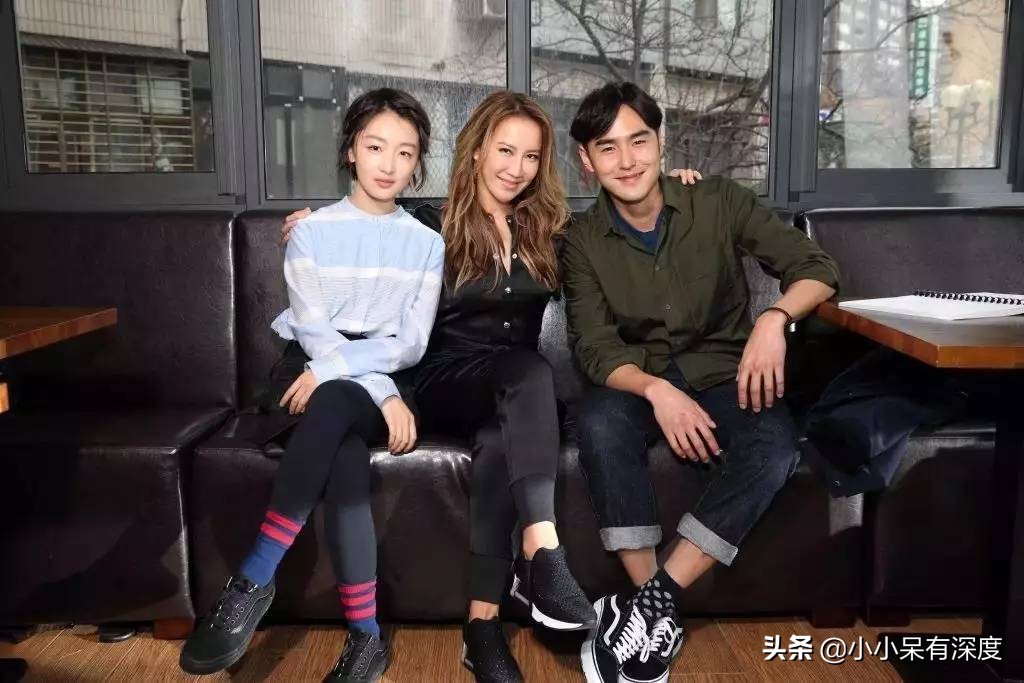 周冬雨简介(她和一位男友、三位绯闻男友的瓜,周冬雨的婚恋困局)