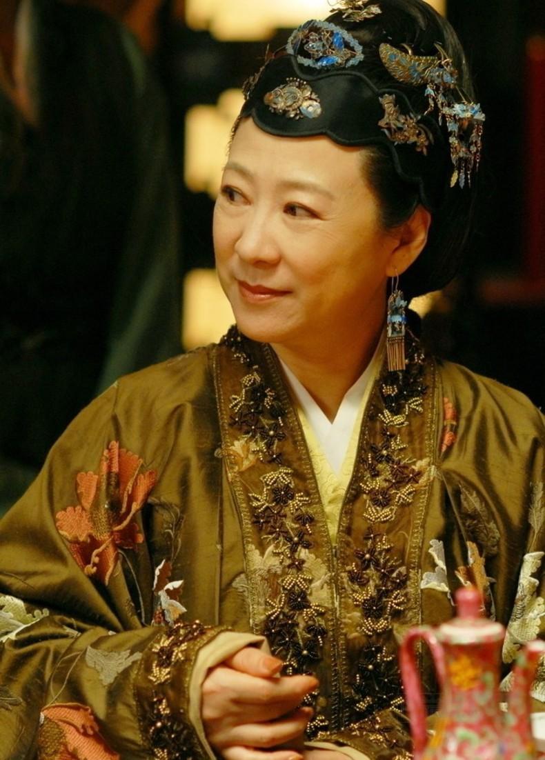 暴风眼国安内鬼是谁(《暴风眼》谁是鼎华内鬼?星二代王骁,岂能是没存在感的佛系男孩)