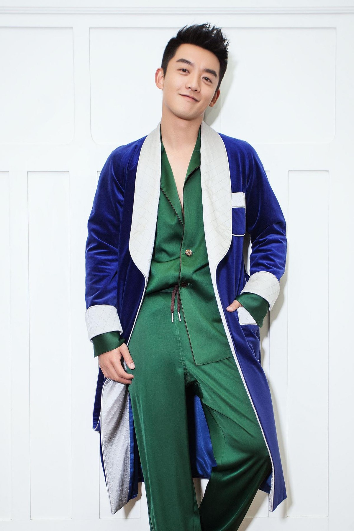 郑凯个人资料简介(被“女海王”骗,被女富豪伤,情感磋磨后娶平凡女孩很幸福)