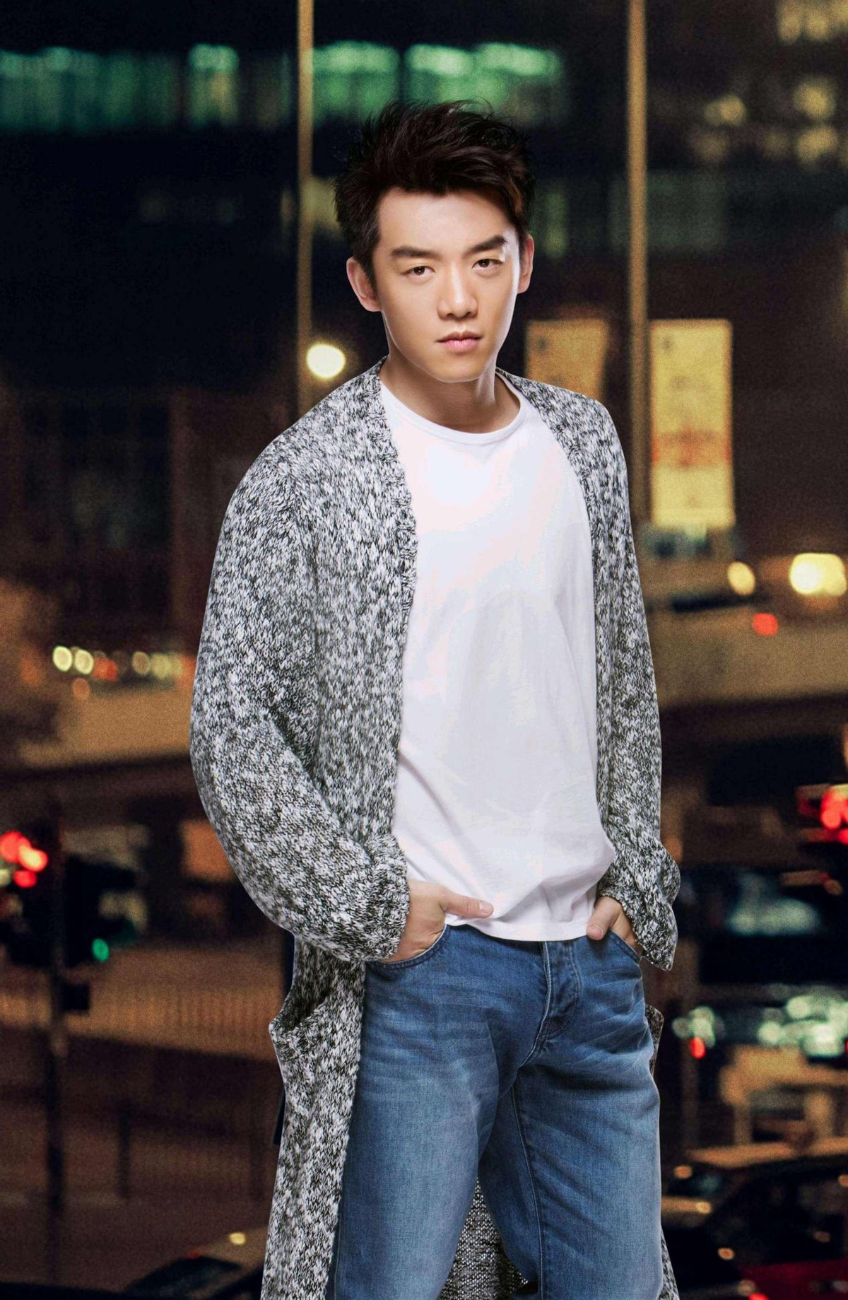 郑凯个人资料简介(被“女海王”骗,被女富豪伤,情感磋磨后娶平凡女孩很幸福)