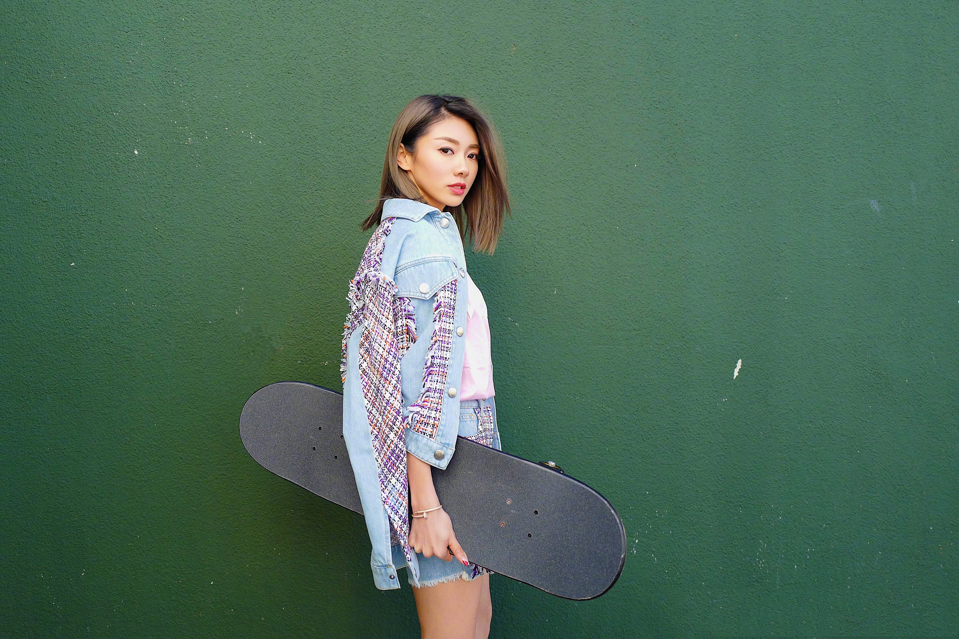 郑凯个人资料简介(被“女海王”骗,被女富豪伤,情感磋磨后娶平凡女孩很幸福)