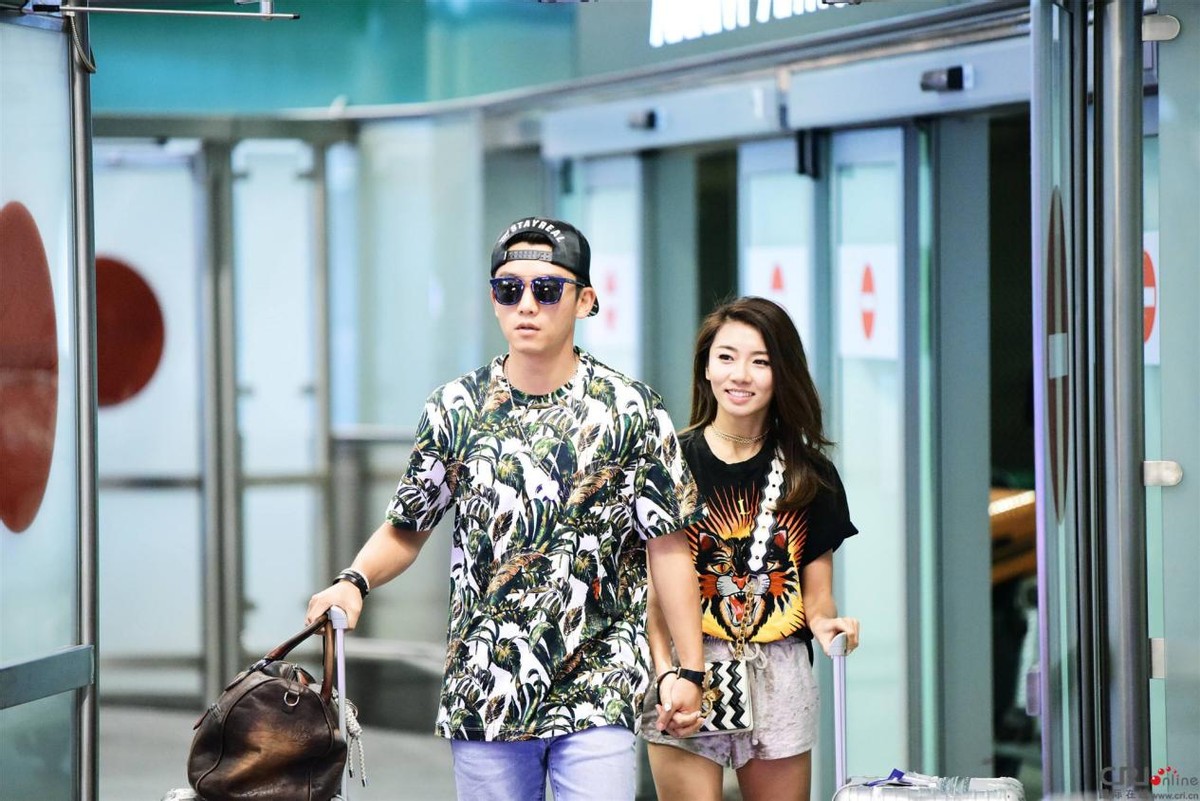 郑凯个人资料简介(被“女海王”骗,被女富豪伤,情感磋磨后娶平凡女孩很幸福)