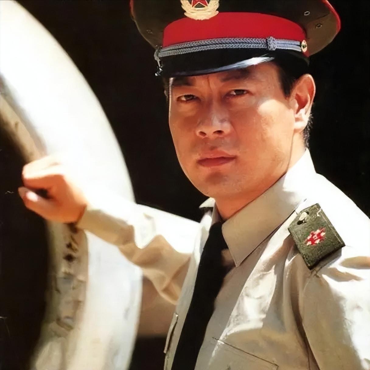 陈瑾老公是谁(巫刚:和丁克妻子离婚后,和不婚不育的陈瑾走在一起,相伴20年)