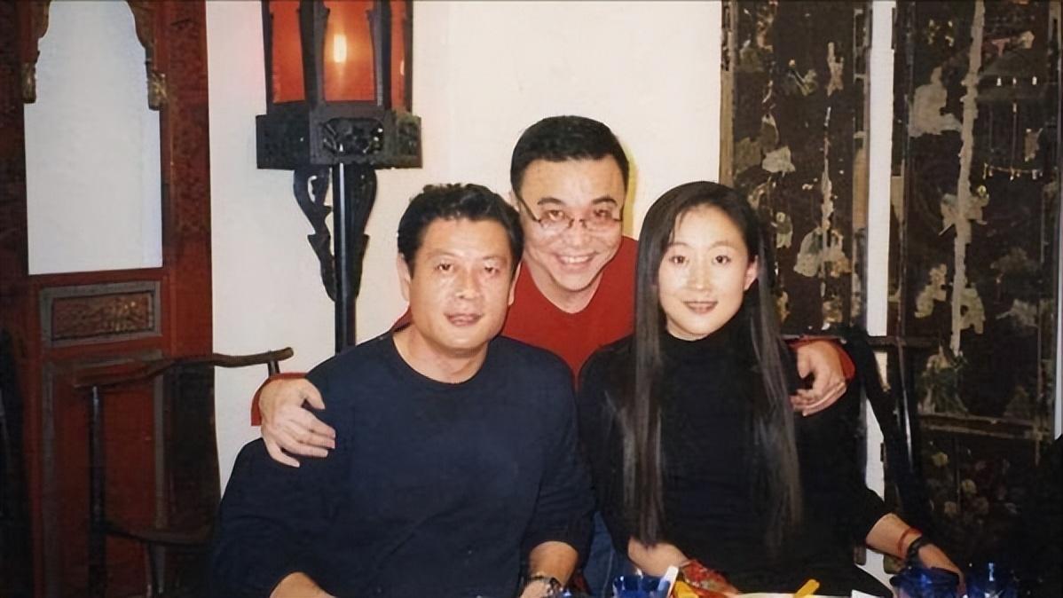 陈瑾老公是谁(巫刚:和丁克妻子离婚后,和不婚不育的陈瑾走在一起,相伴20年)