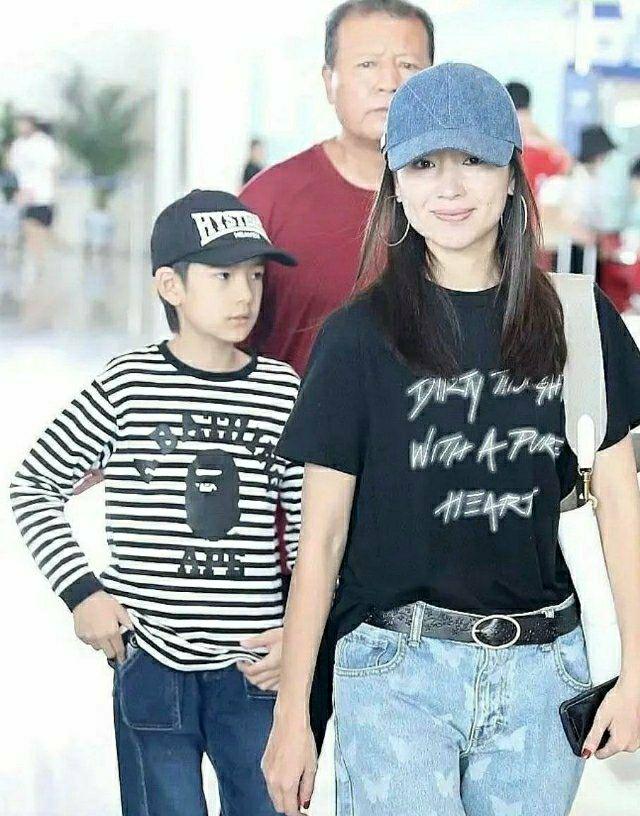 董洁老公是谁(董洁维基百科显示已婚,并且另育有一女,工作人员正面回应)