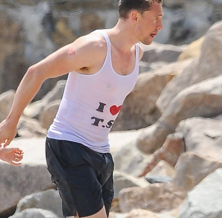 抖森是谁(20年戏龄,48部作品,5位绯闻女友,抖森的过往经历你了解吗)