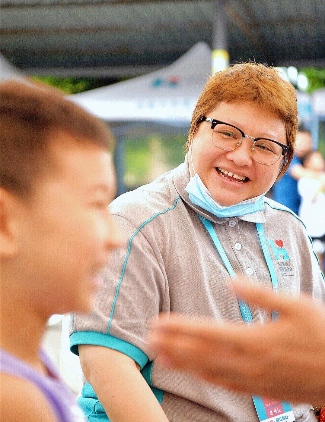 韩红的母亲是谁(韩红的母亲雍西:早年丧夫后再婚,现在最担心女儿的婚事)