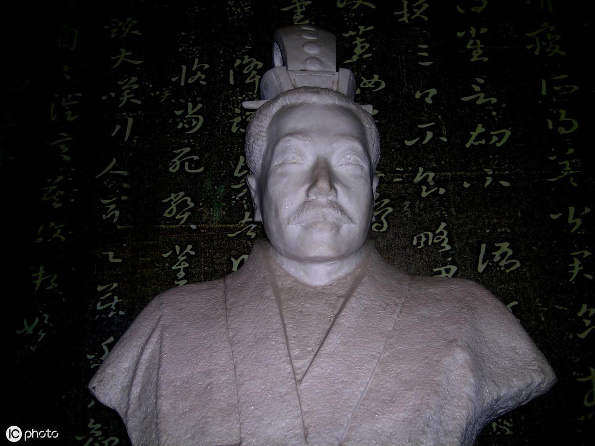 建安之杰是谁(建安时期,存诗最多成就最高的曹植为何被誉为建安之杰?)