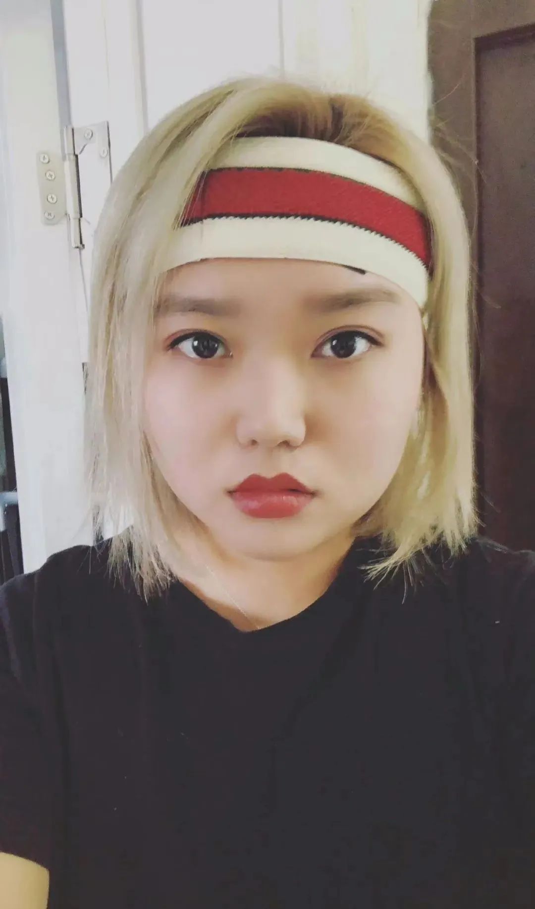 李雪琴是谁(名和利,救不了李雪琴)