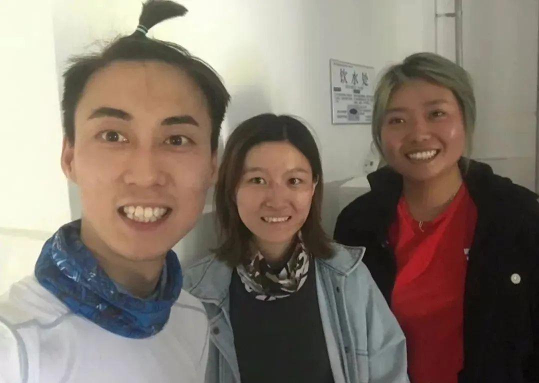 李雪琴是谁(名和利,救不了李雪琴)