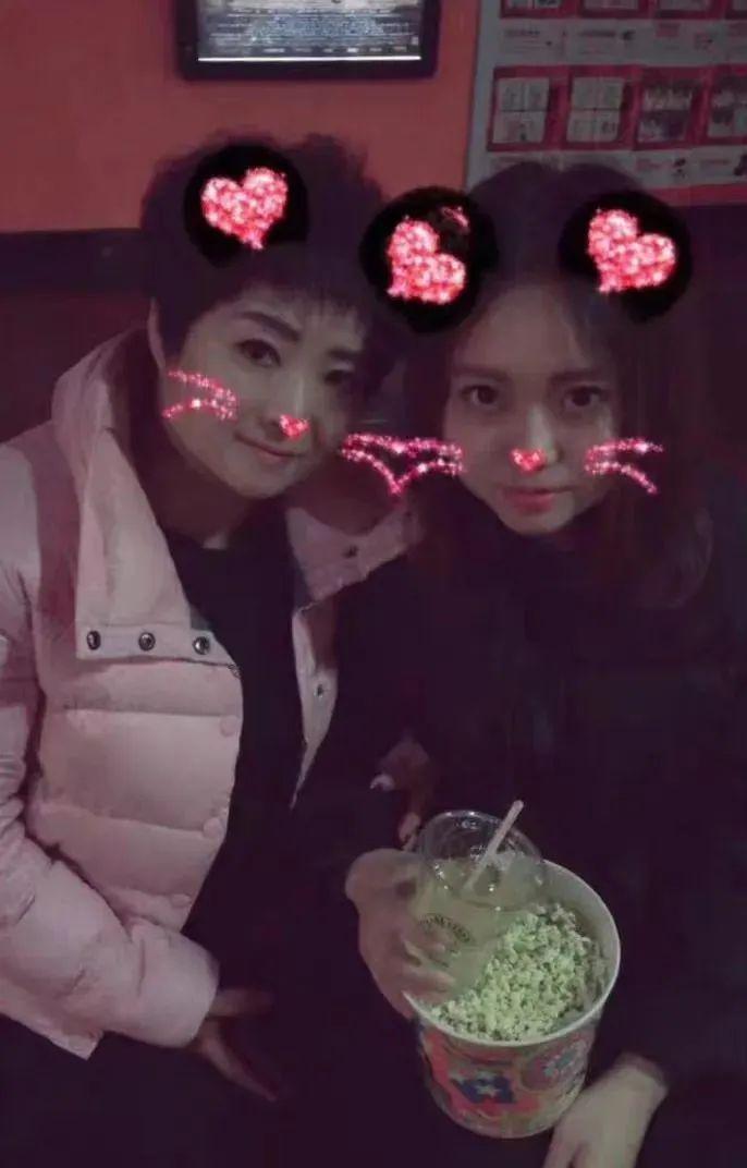 李雪琴是谁(名和利,救不了李雪琴)