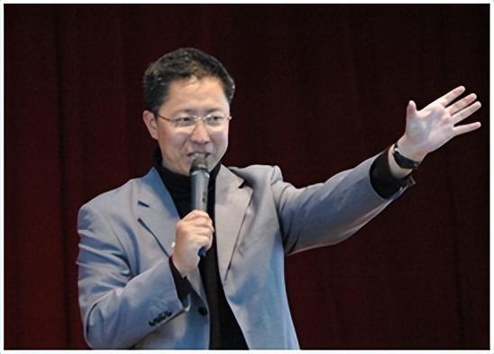 李阳是谁(疯狂英语创始人李阳:家暴老婆后,他到底有多惨)