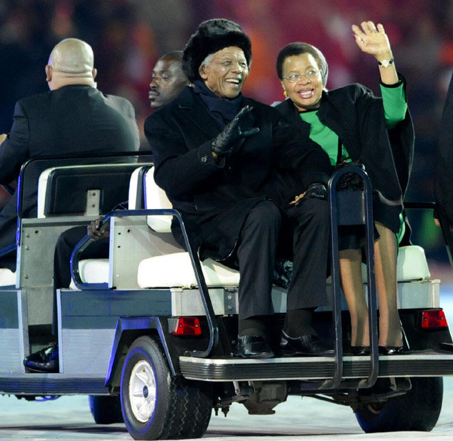 曼德拉是谁(44岁入狱27年,出狱时73岁,76岁成为总统,曼德拉的传奇一生)