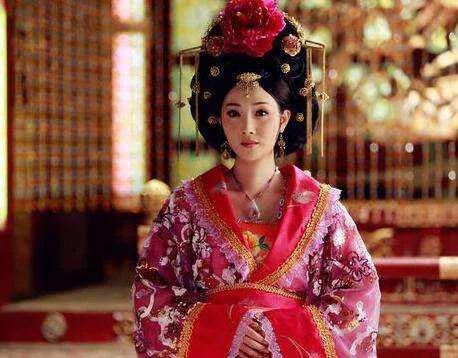 上官婉儿是谁(上官婉儿:绝世才女,史上最强女秘书,却沦为政治的附庸)