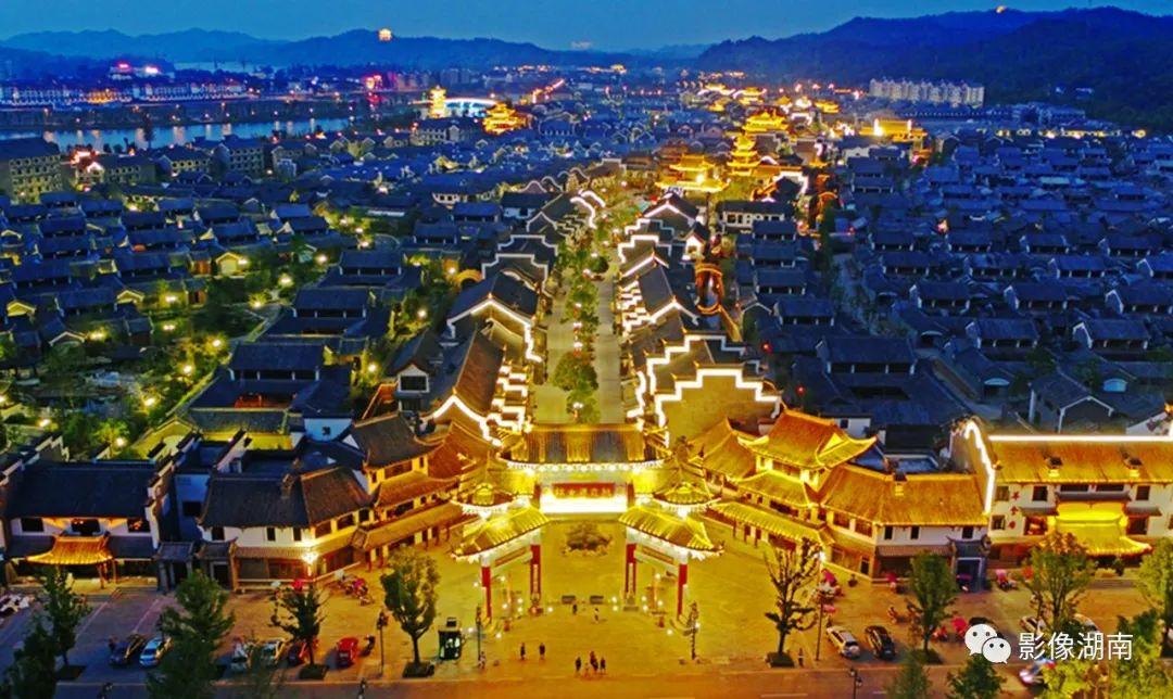 世外桃源的主人公是谁(陶渊明的桃花源,究竟有多美?)