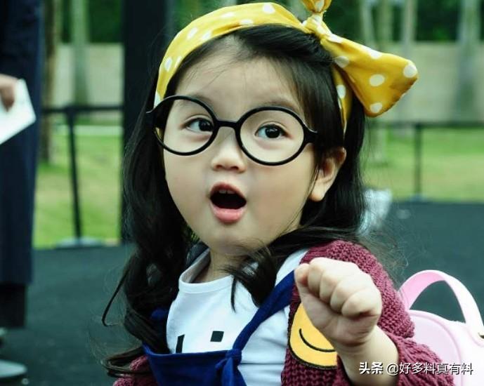 崔雅涵是谁的女儿(童星崔雅涵是谁的女儿,因参加爸爸去哪儿而受到关注)