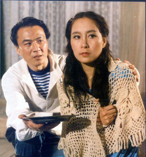 奚美娟的前夫是谁(奚美娟离婚后，独自抚养儿子至今未嫁，前夫与王之夏再婚很幸福)