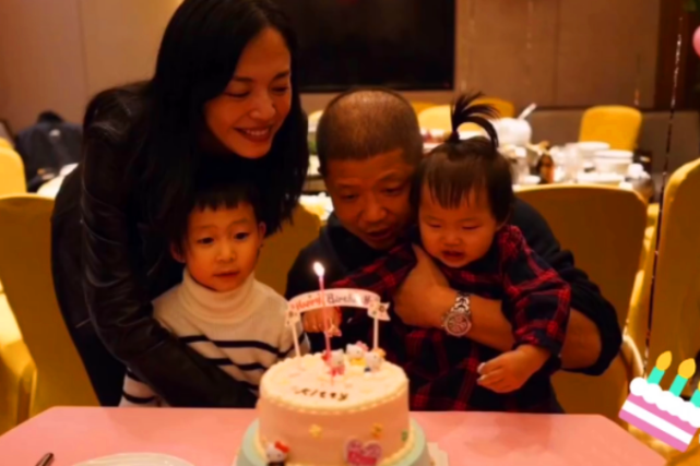 姚晨的老公是谁(姚晨为老公曹郁庆生深情相吻,夫妻多张恩爱私密照曝光)