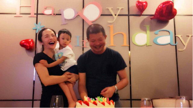 姚晨的老公是谁(姚晨为老公曹郁庆生深情相吻,夫妻多张恩爱私密照曝光)