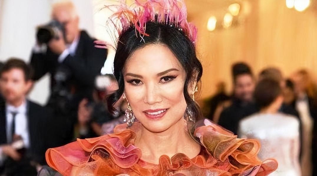 邓文迪是谁(传奇“野心家”邓文迪:耶鲁毕业,与顶级富翁离婚,出轨英国首相)