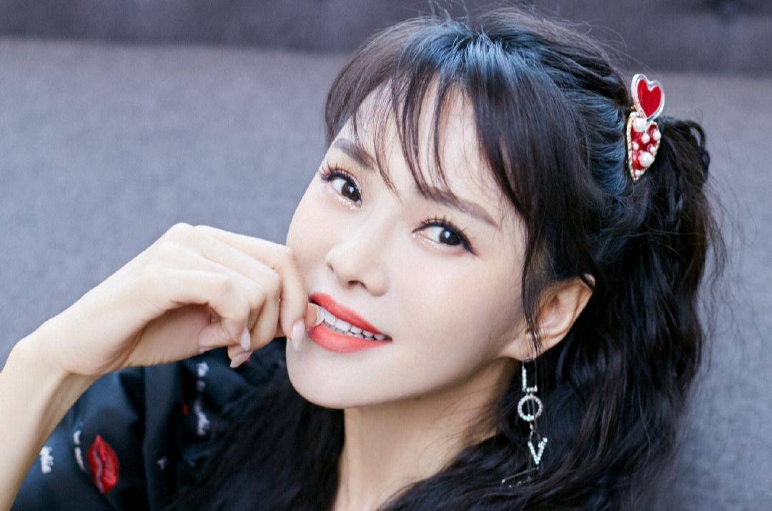 伊能静老公是谁(伊能静的两任老公:一个是天赋异禀的歌王,一个是厚积薄发的影帝)