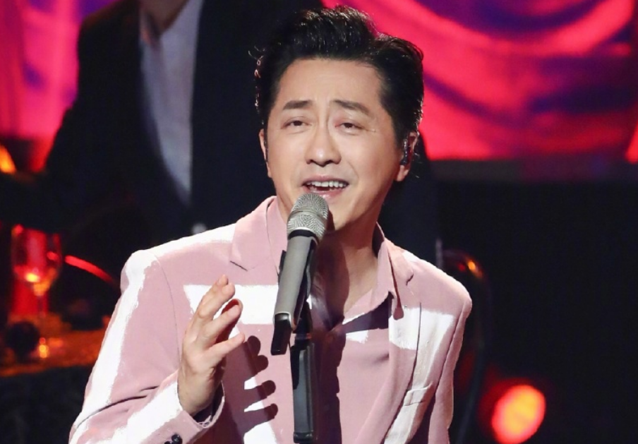 伊能静老公是谁(伊能静的两任老公:一个是天赋异禀的歌王,一个是厚积薄发的影帝)