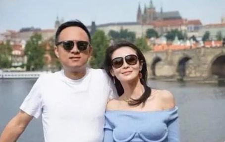 于明加老公是谁 现任(于明加丈夫胡俊:相亲娶女明星,直男婚后也可以变浪漫)