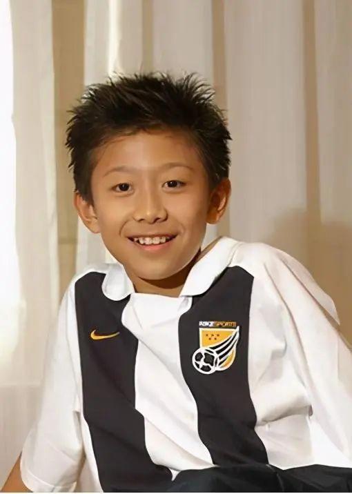 张一山是谁(张一山:从“天赋型”到“别把我当好演员”,30岁的他很卑微)