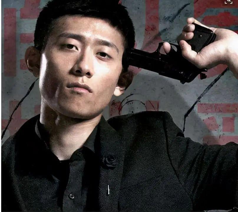 张一山是谁(张一山:从“天赋型”到“别把我当好演员”,30岁的他很卑微)