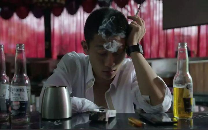 张一山是谁(张一山:从“天赋型”到“别把我当好演员”,30岁的他很卑微)