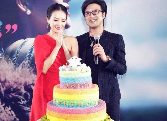 章子怡的老公是谁(章子怡汪峰过二人世界,搭老公肩膀俏皮似小孩,六年生俩娃甜如热恋)