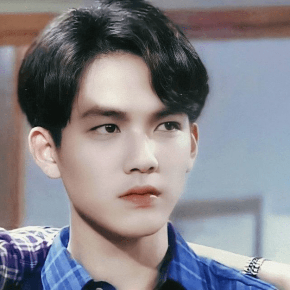 钟汉良的妻子是谁啊(钟汉良的隐婚妻子谢易烨,知名设计师,不老男神霸屏背后的贤内助)