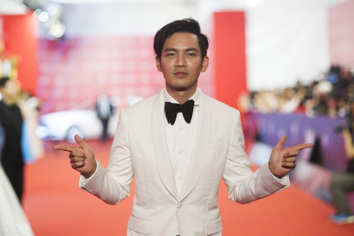 钟汉良的妻子是谁啊(钟汉良的隐婚妻子谢易烨,知名设计师,不老男神霸屏背后的贤内助)