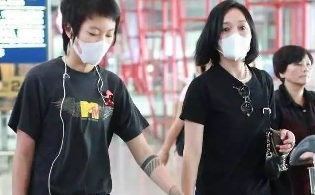 周迅老公是谁(周迅高圣远官宣离婚!回顾两人6年婚史,婚姻早已名存实亡)