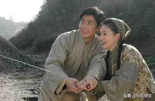 保剑锋老婆是谁(44岁保剑锋低调娶演员何珈好,儿子颜值高像爸爸,一家3口很幸福)