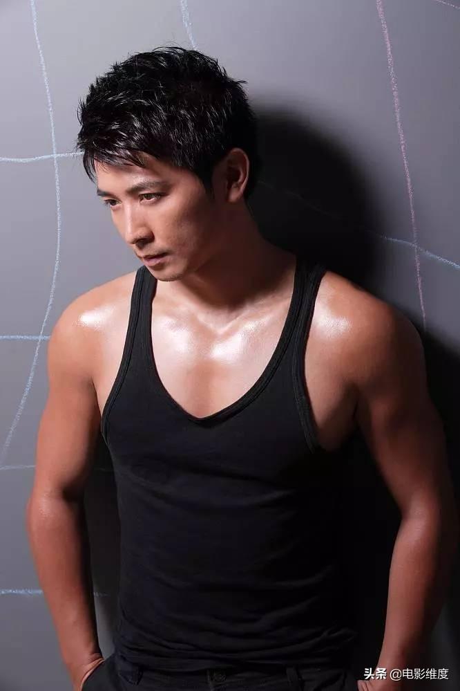 保剑锋老婆是谁(44岁保剑锋低调娶演员何珈好,儿子颜值高像爸爸,一家3口很幸福)