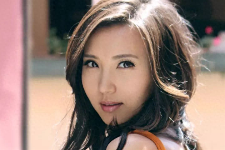 陈好个人资料:23岁爆红的万人迷,巅峰时退圈嫁入豪门,她到底经历了什么?