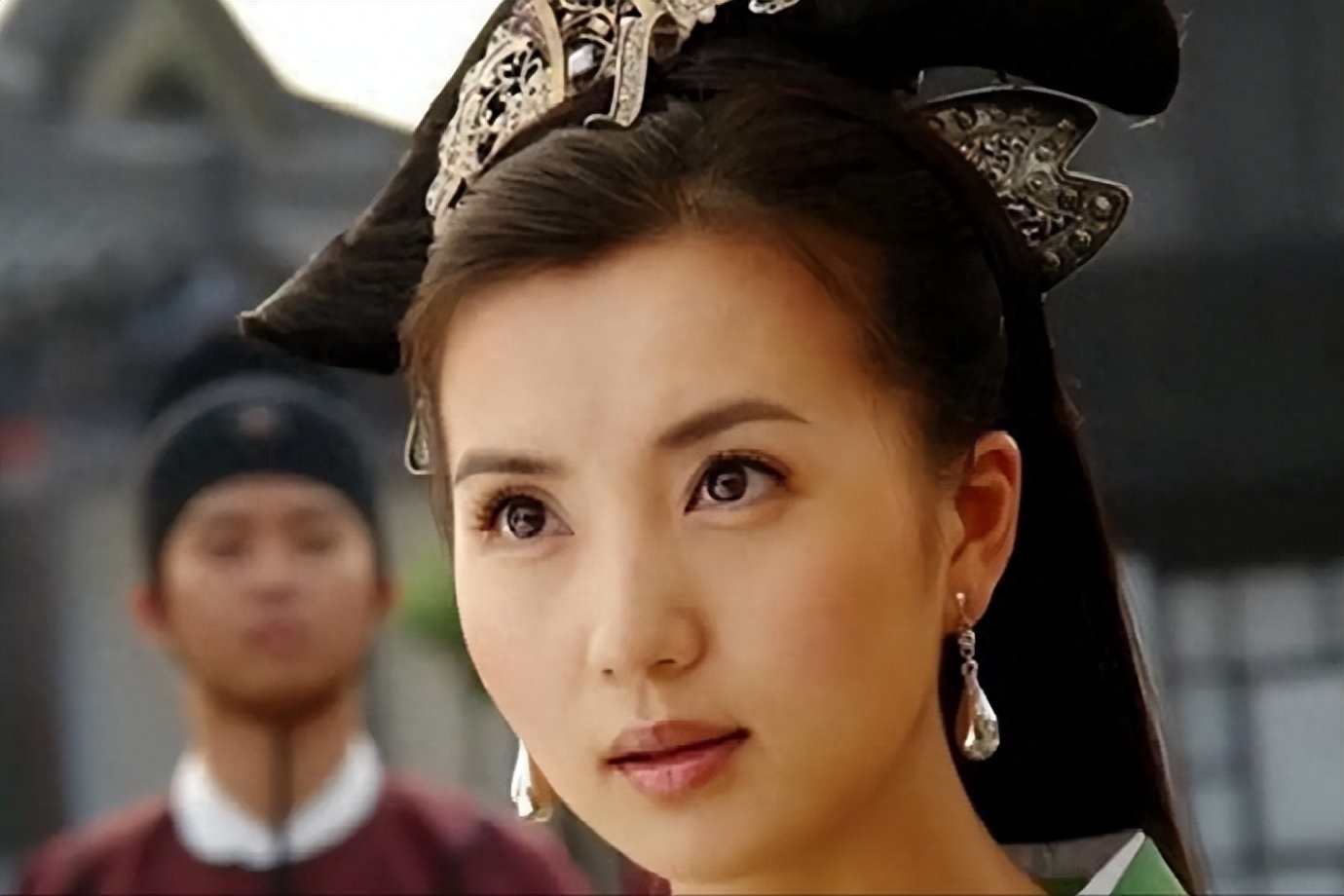 陈好个人资料:23岁爆红的万人迷,巅峰时退圈嫁入豪门,她到底经历了什么?