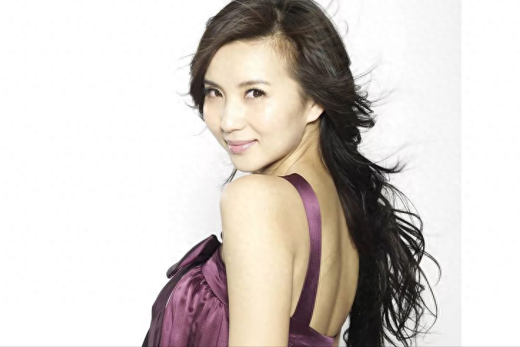 陈好个人资料:23岁爆红的万人迷,巅峰时退圈嫁入豪门,她到底经历了什么?