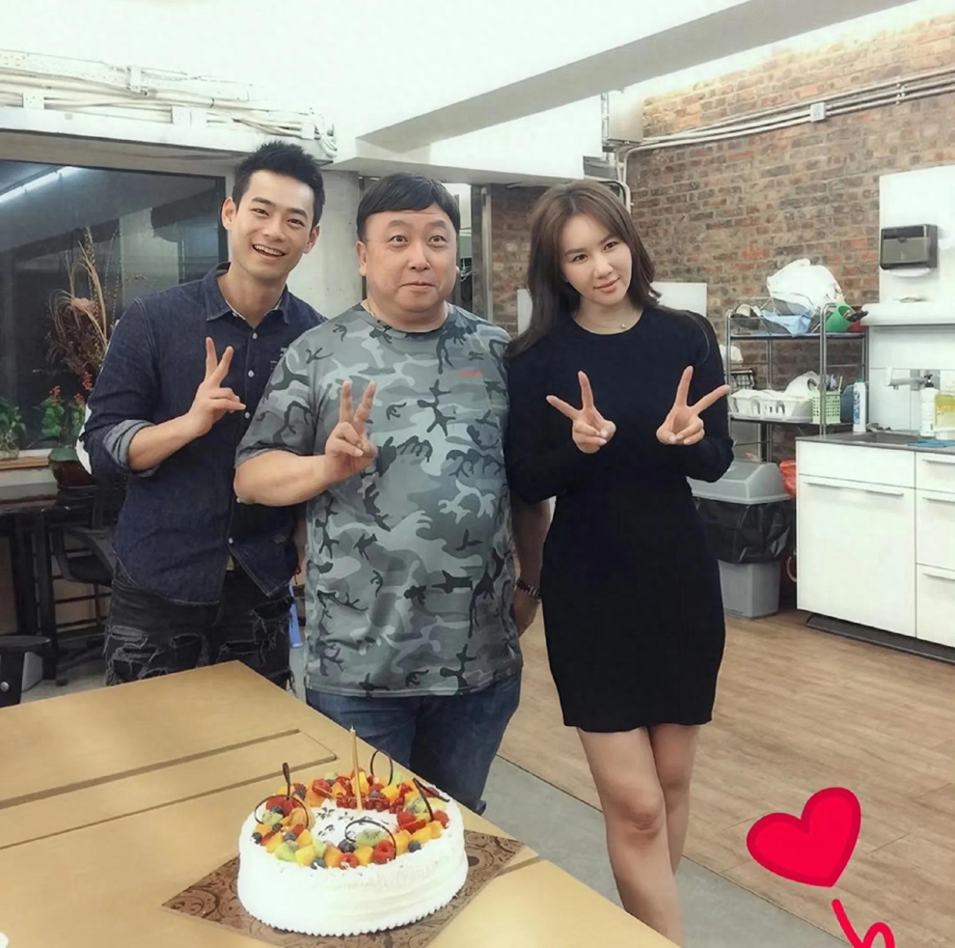 孟瑶个人资料:低配版胡静,笨蛋美人的优秀代表