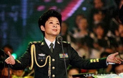 董文华 个人资料,民歌界赫赫有名的女一号,因故沉寂10余年后复出,正师级