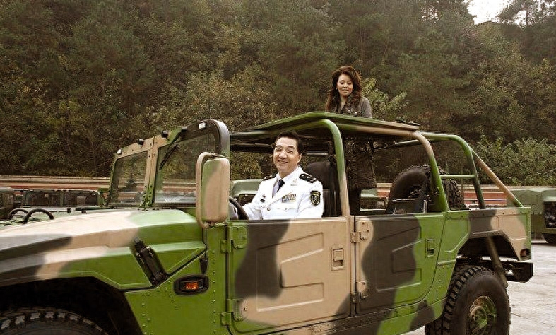 方静个人资料:一生未婚,患癌早逝痛了父母心