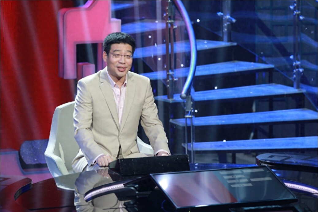 方静个人资料:一生未婚,患癌早逝痛了父母心