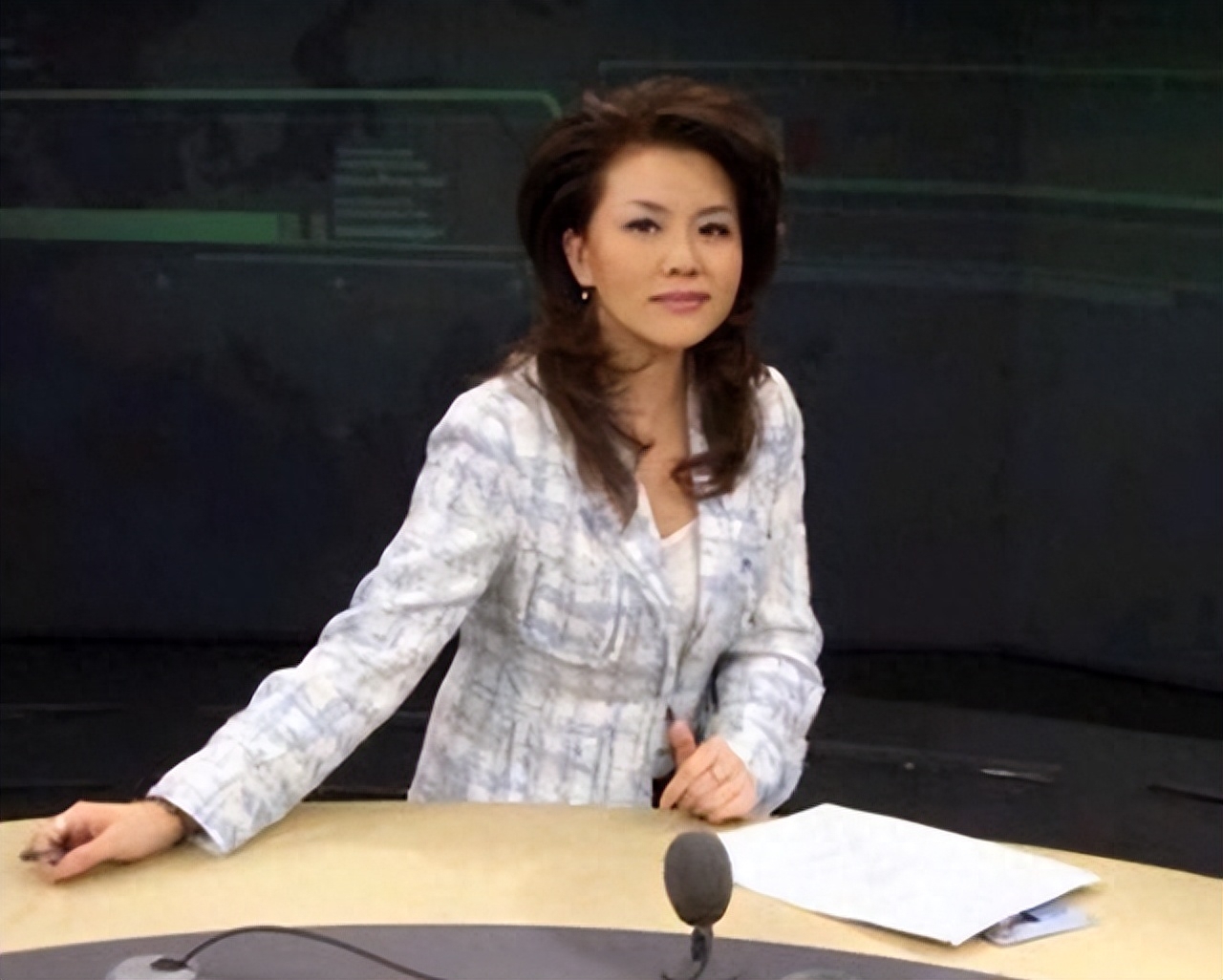 方静个人资料:一生未婚,患癌早逝痛了父母心