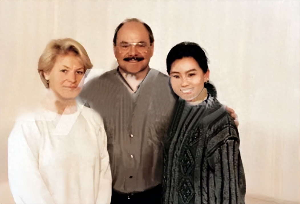 方静个人资料:一生未婚,患癌早逝痛了父母心