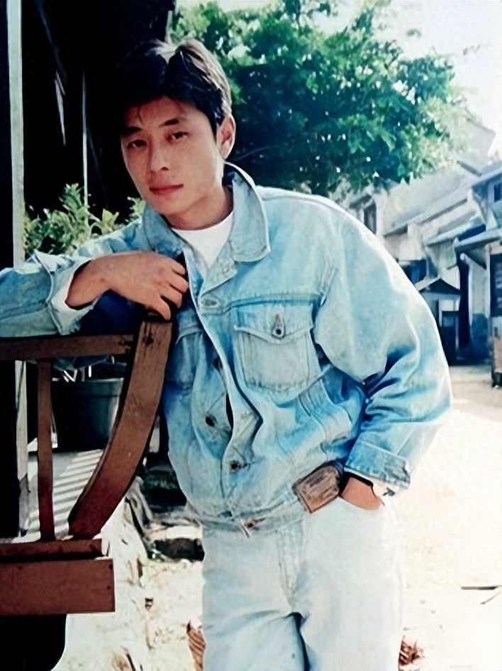 “歌坛浪子”王杰个人资料：我流浪过，大红过，过气过，如今我老了