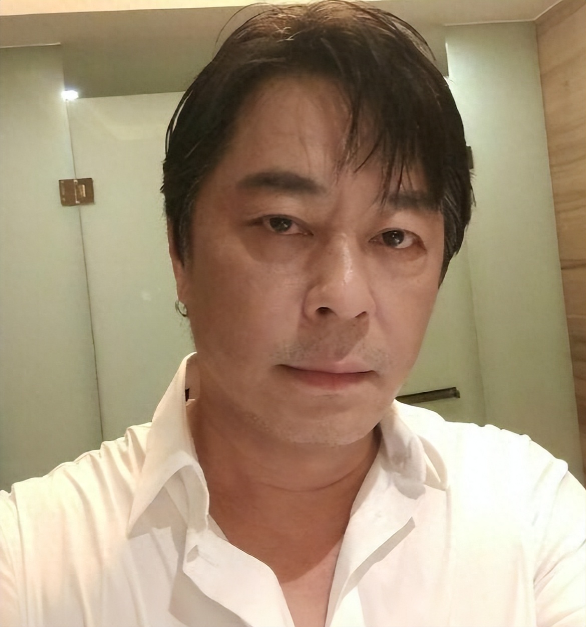 “歌坛浪子”王杰个人资料：我流浪过，大红过，过气过，如今我老了