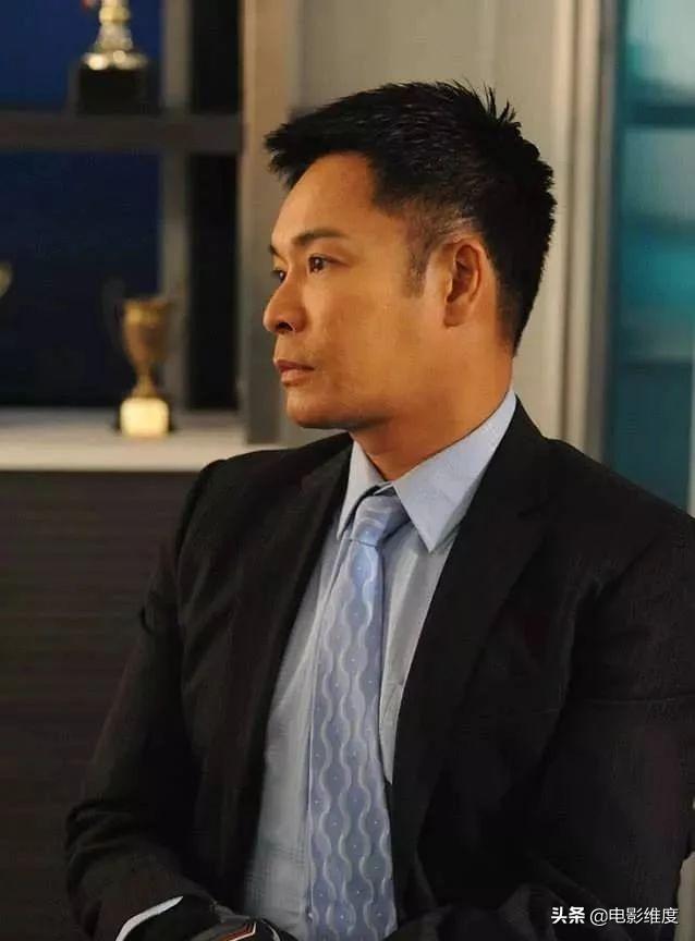 郭晋安的老婆是谁(55岁郭晋安,与妻子相恋20年无绯闻,一家四口高颜值惊艳网友)