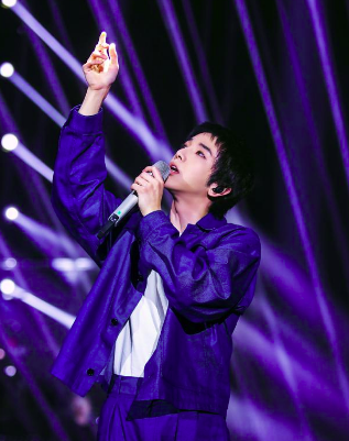 华晨宇个人资料：“小众歌手”VS“大众偶像”